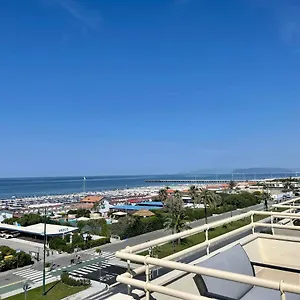 https://hotel-atlantico-forte-dei-marmi.it-tuscanyhotel.com